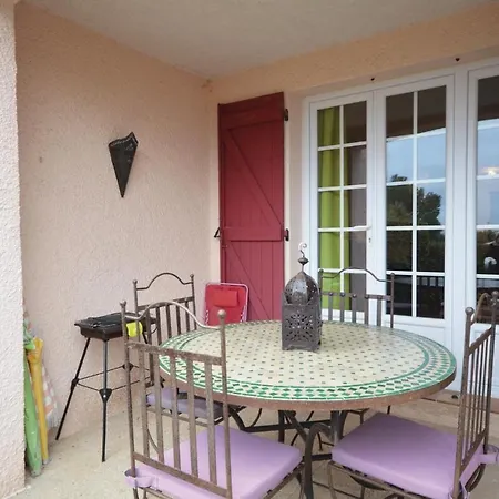 شقة Amazing In Raphael W/ 0 Bedrooms *